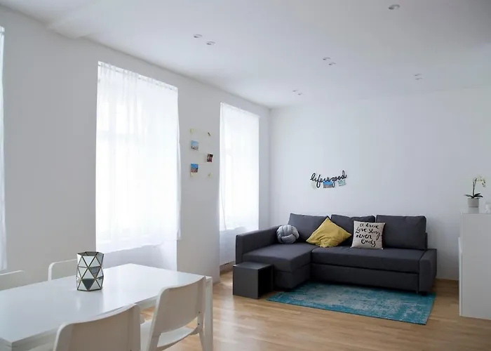 Modern 1br By Rochusmarkt Walk To Center *